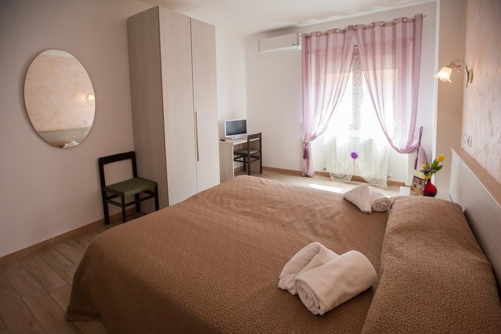 Carillon Apartment Civitavecchia Exterior photo